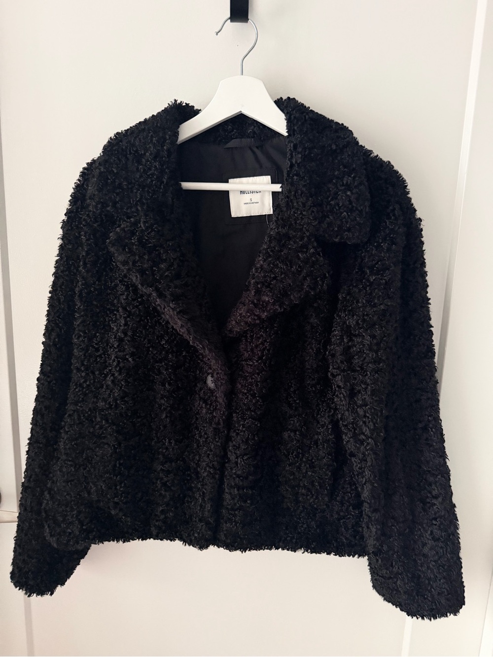 Hollister Black Teddy Faux Fur Jacket Size Small